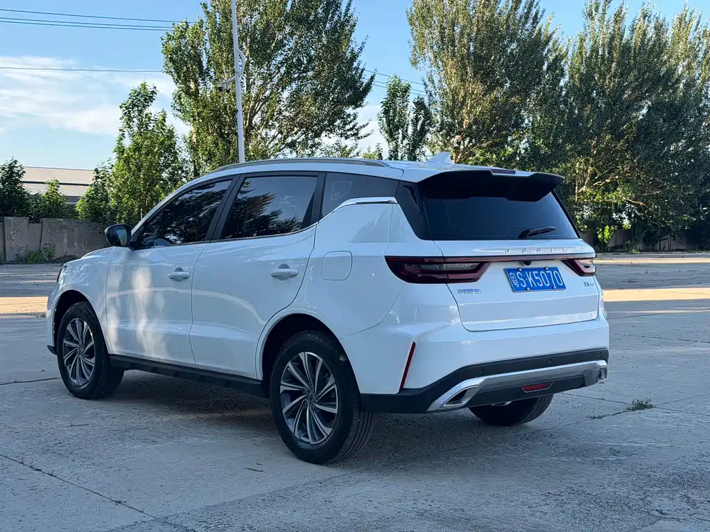 Geely Vision X6