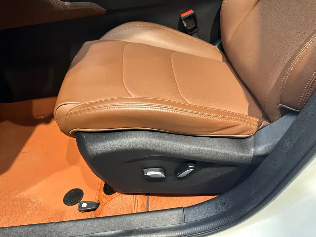 Geely Vision X6