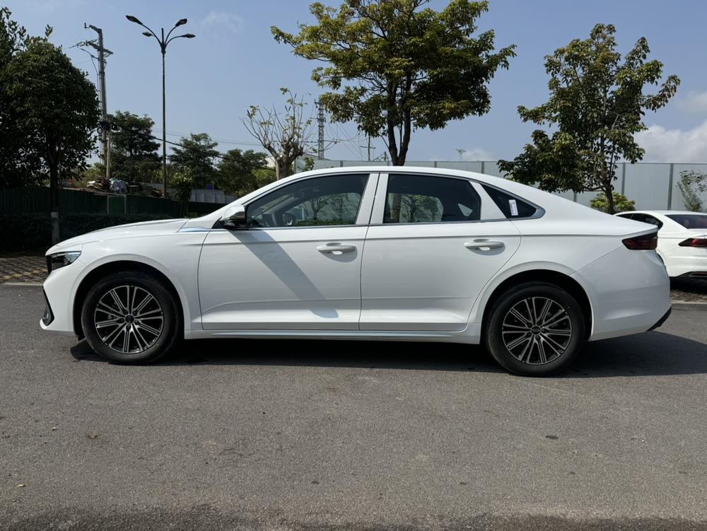 Geely Xingrui