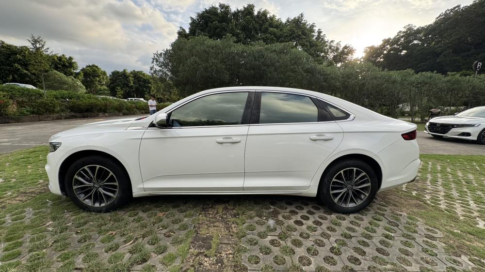 Geely Xingrui