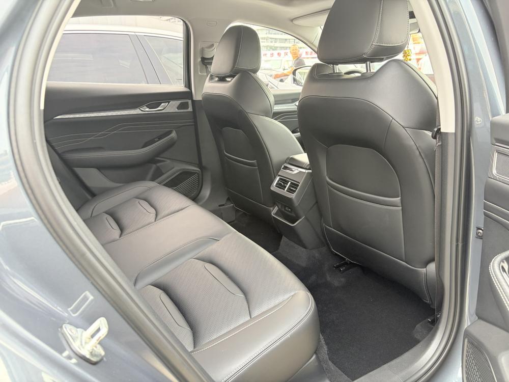 Geely Xingrui