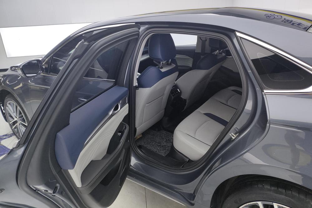 Geely Xingrui