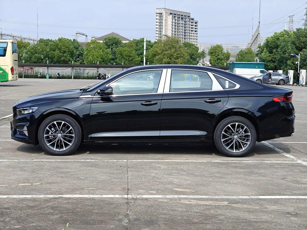 Geely Xingrui