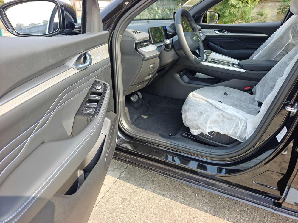 Geely Xingrui