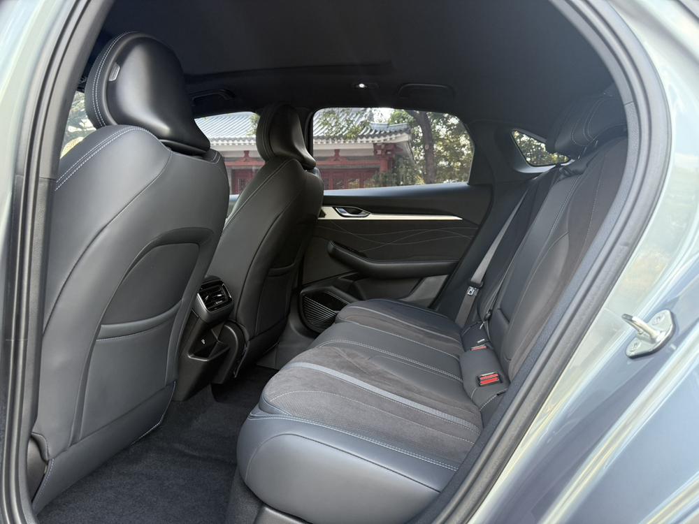 Geely Xingrui