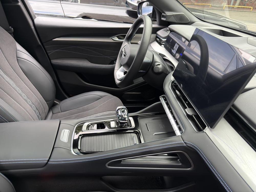 Geely Xingrui