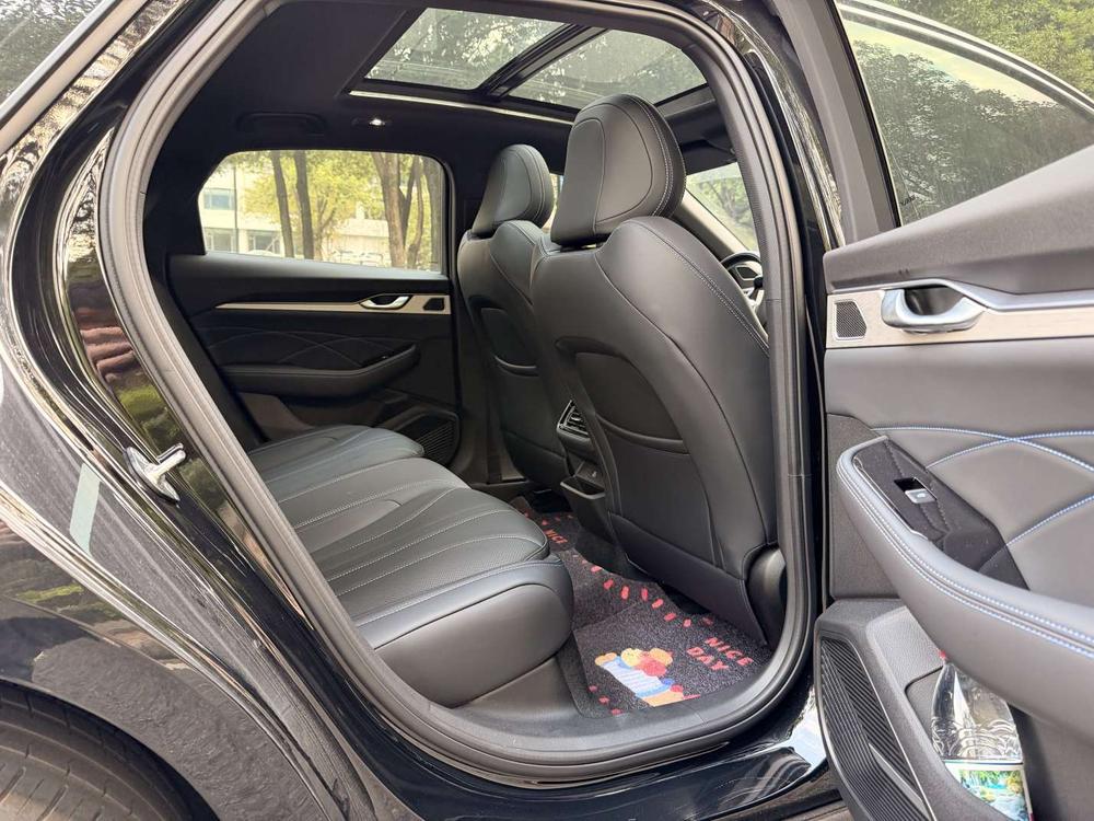 Geely Xingrui