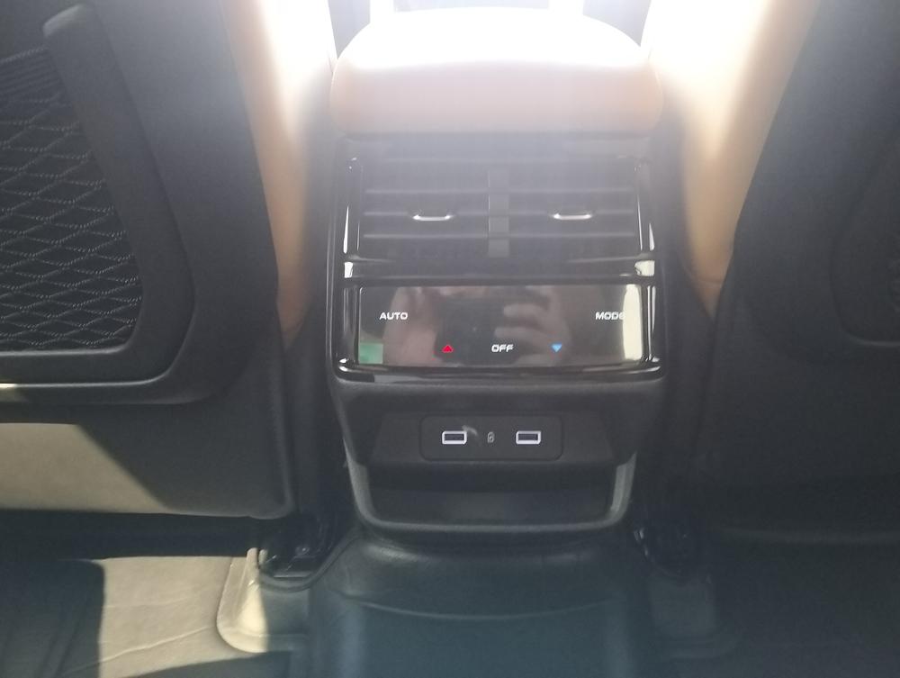 Geely Xingyue L Hi-P