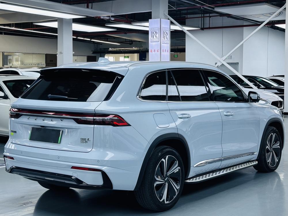 Geely Xingyue L Hi-P
