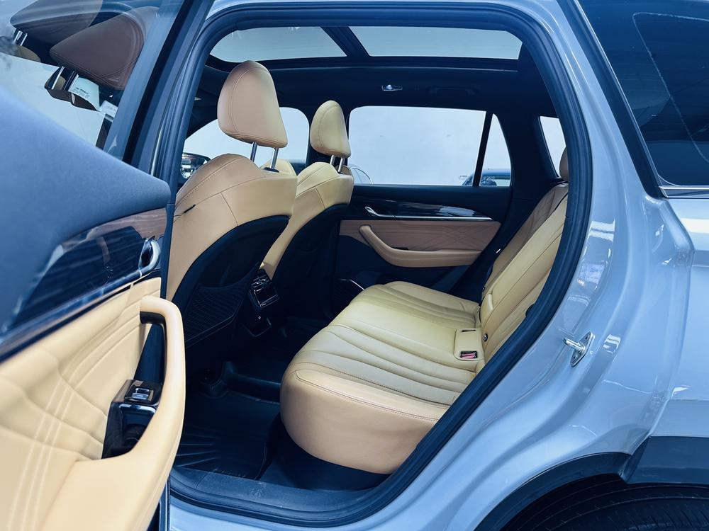 Geely Xingyue L Hi-P