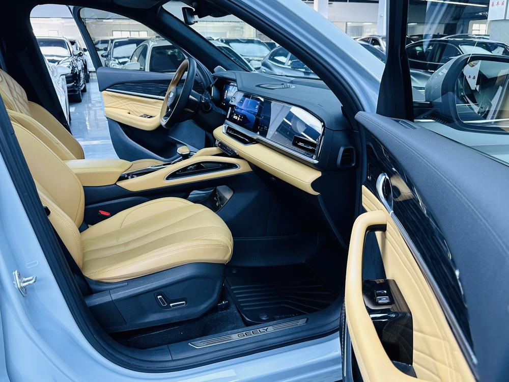 Geely Xingyue L Hi-P