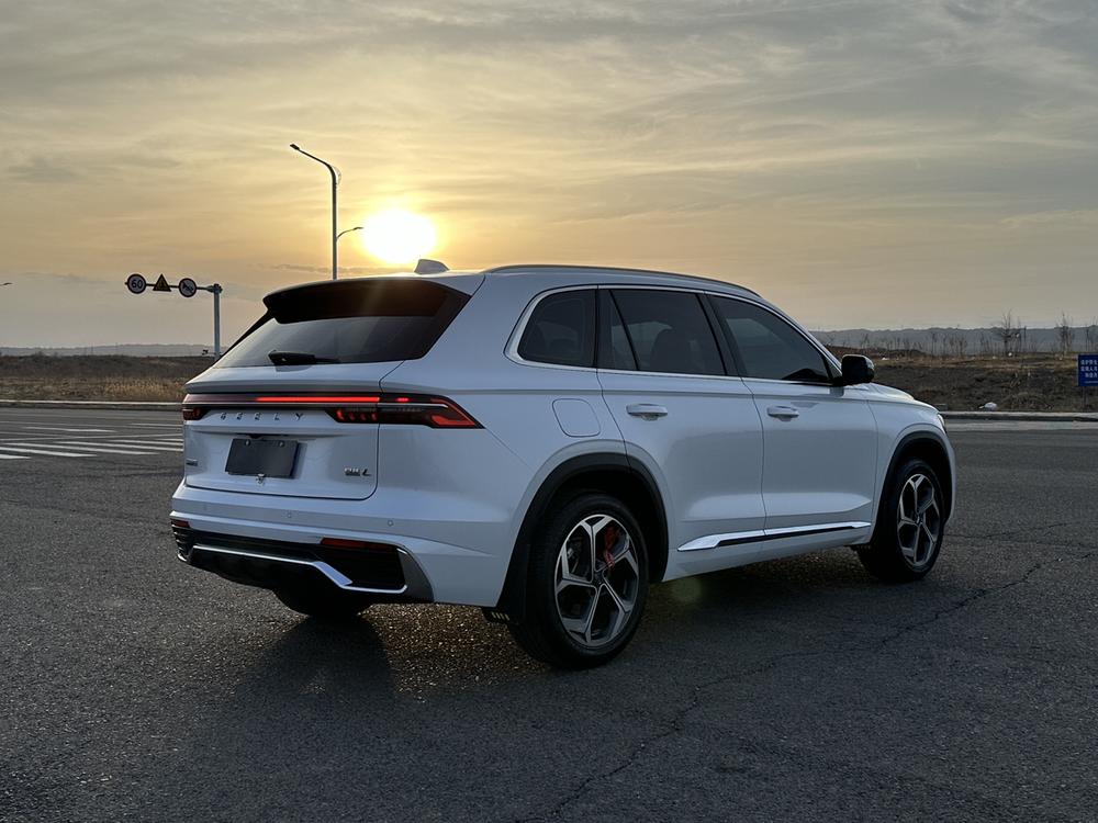 Geely Xingyue L