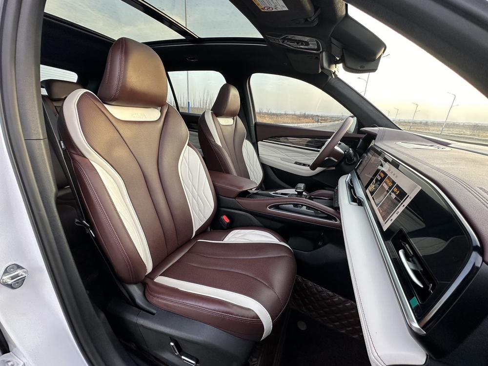 Geely Xingyue L