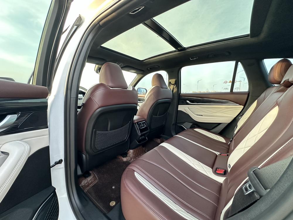 Geely Xingyue L