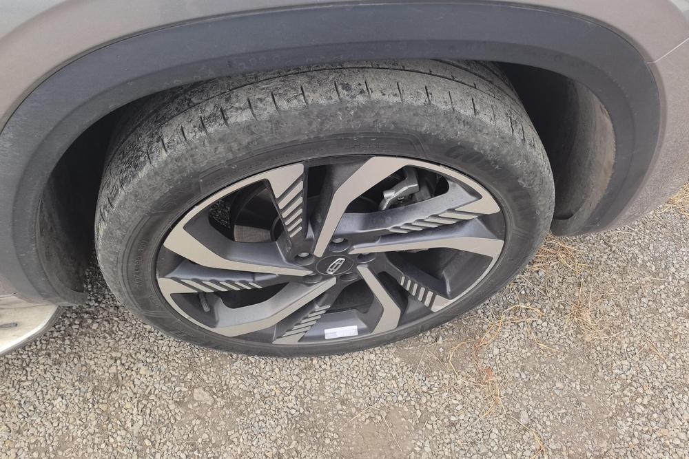 Geely Xingyue L
