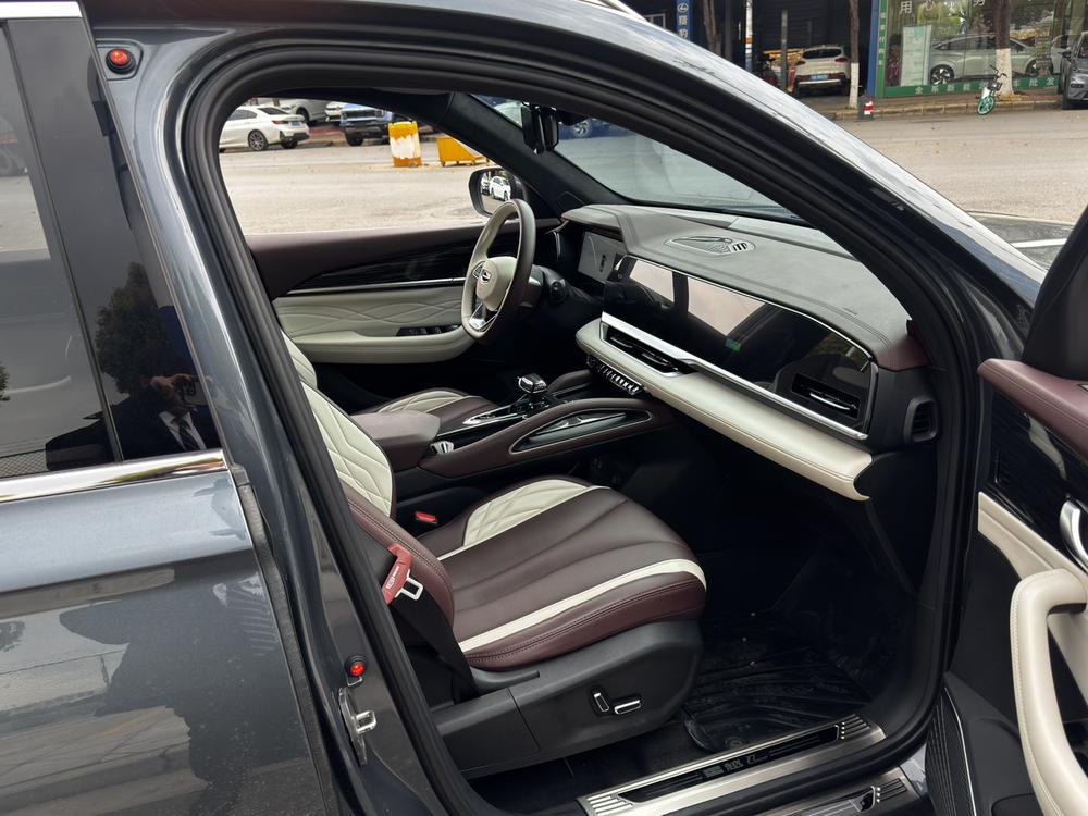 Geely Xingyue L