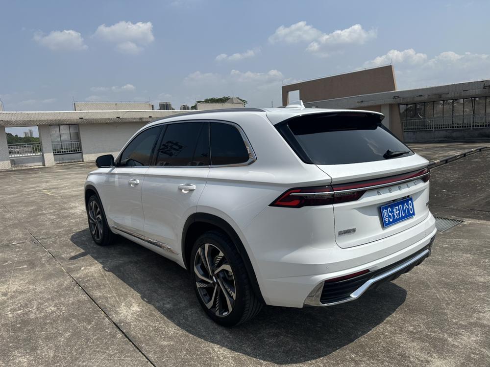 Geely Xingyue L