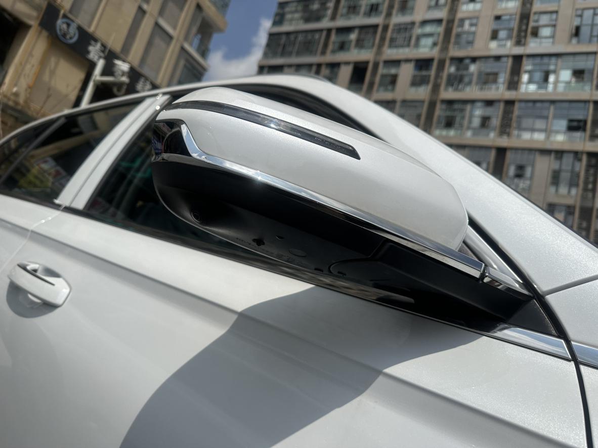 Geely Xingyue L