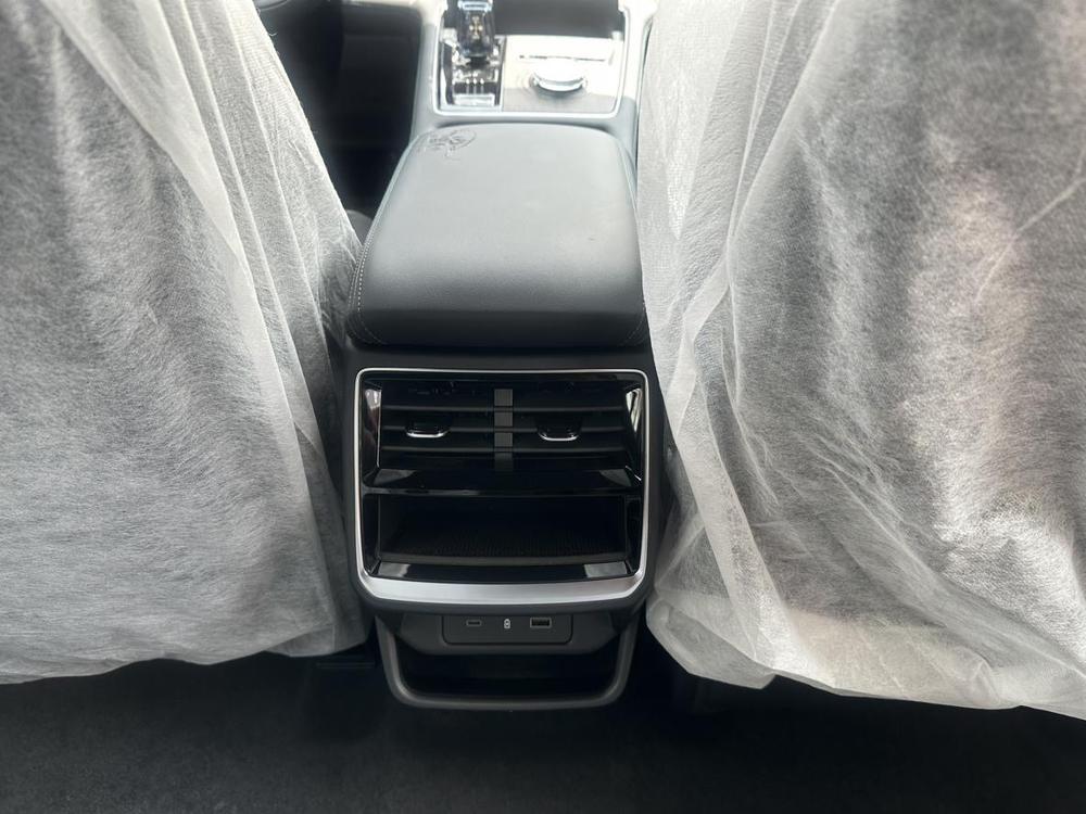Geely Xingyue L
