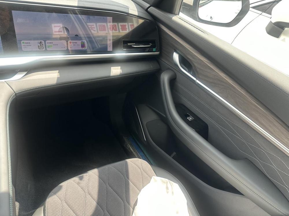 Geely Xingyue L