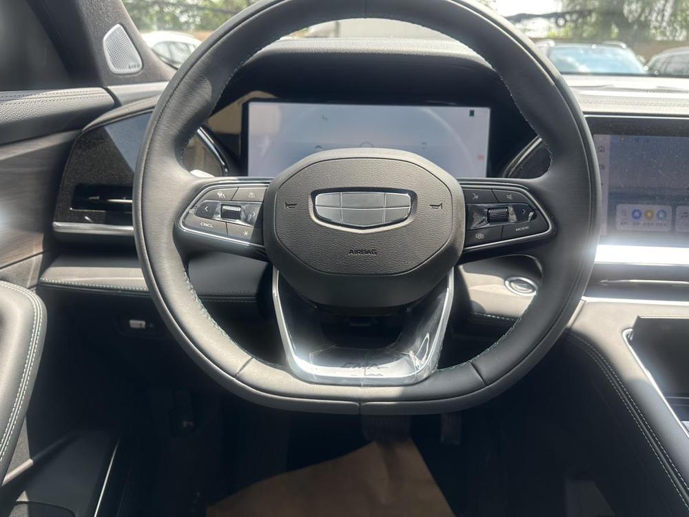 Geely Xingyue L