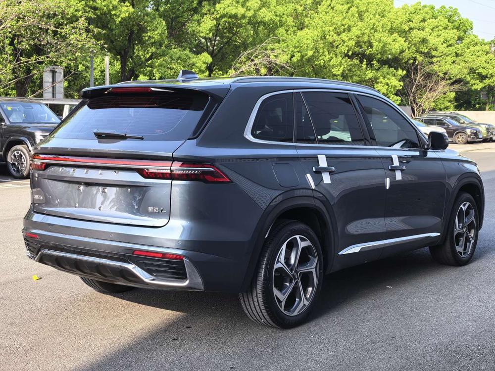 Geely Xingyue L