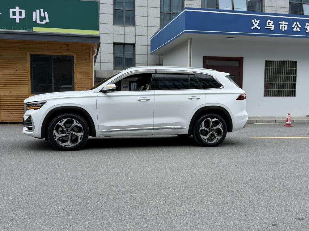 Geely Xingyue L