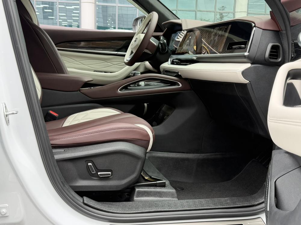 Geely Xingyue L