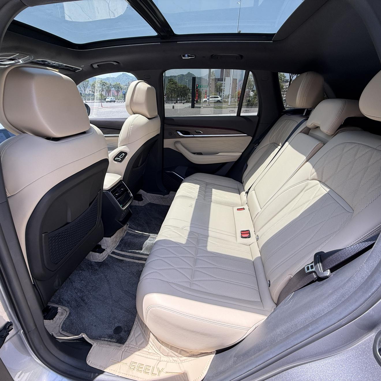 Geely Xingyue L