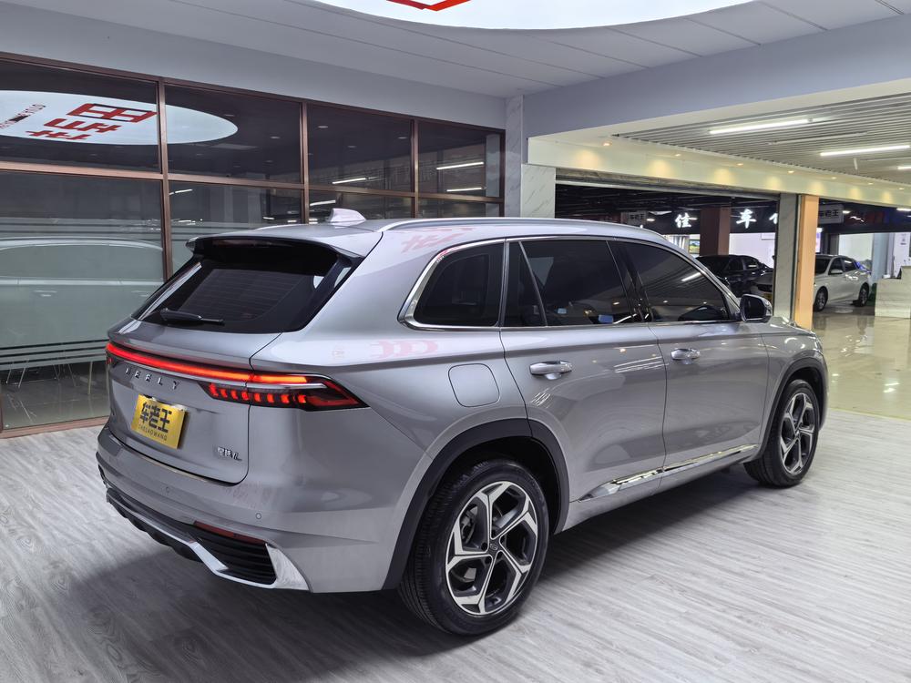 Geely Xingyue L