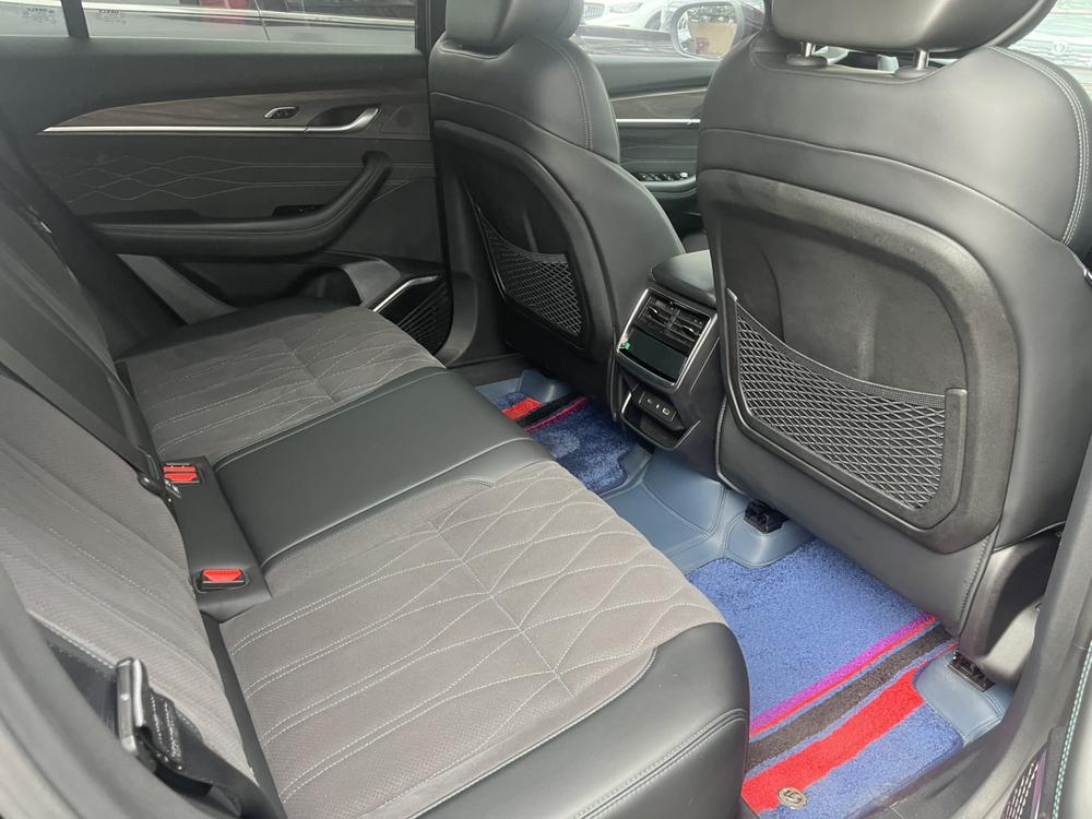 Geely Xingyue L