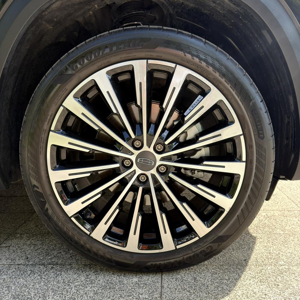 Geely Xingyue L