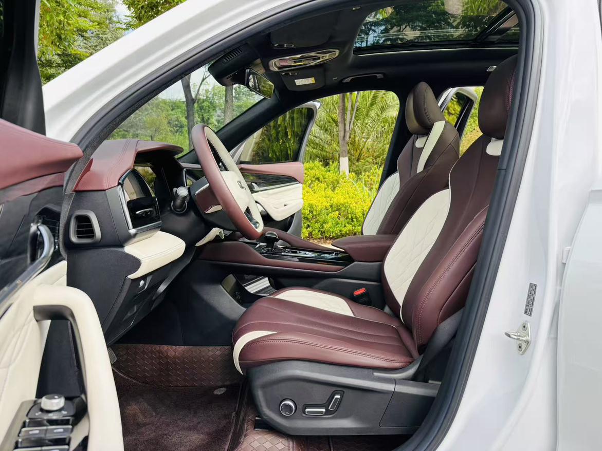 Geely Xingyue L