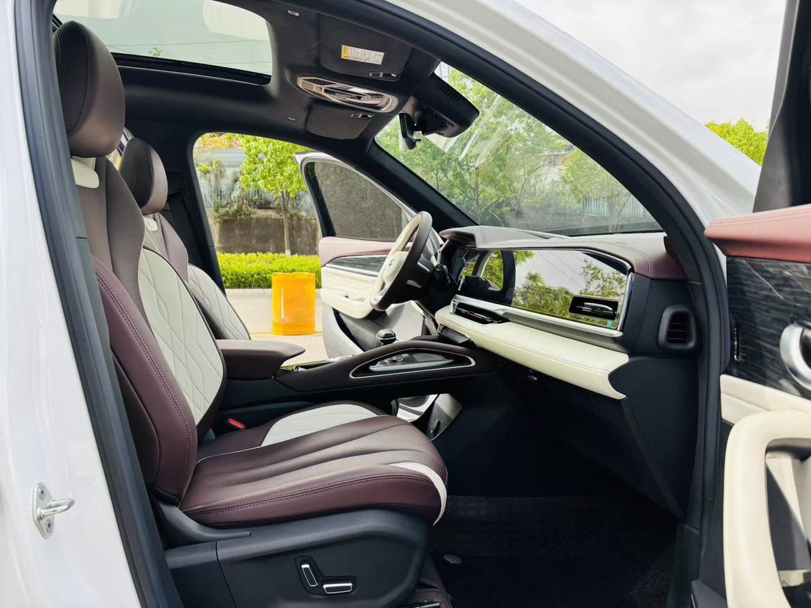 Geely Xingyue L