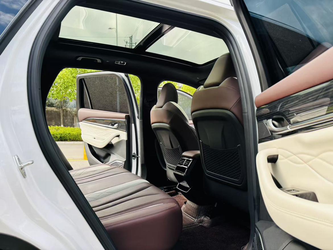 Geely Xingyue L