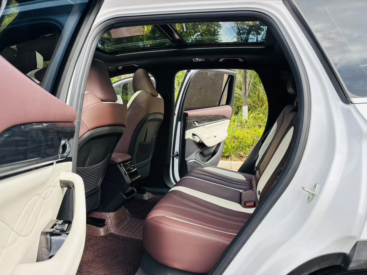 Geely Xingyue L