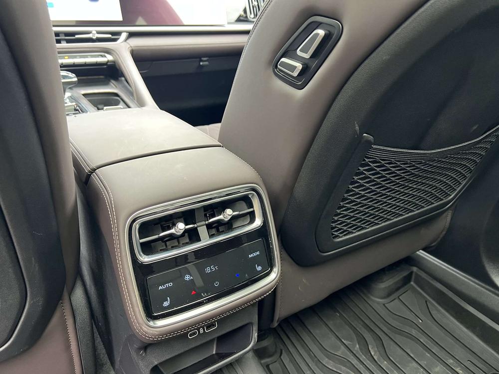 Geely Xingyue L