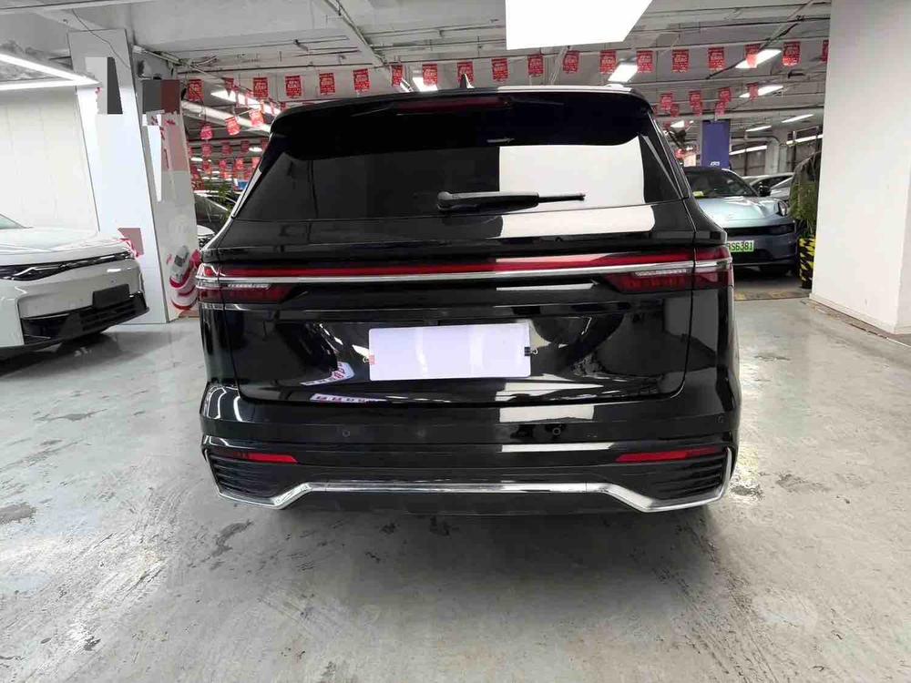Geely Xingyue L