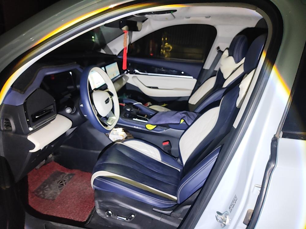 Geely Xingyue L