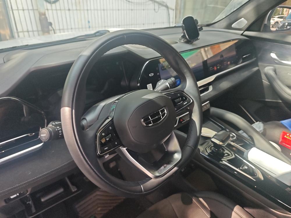 Geely Xingyue L