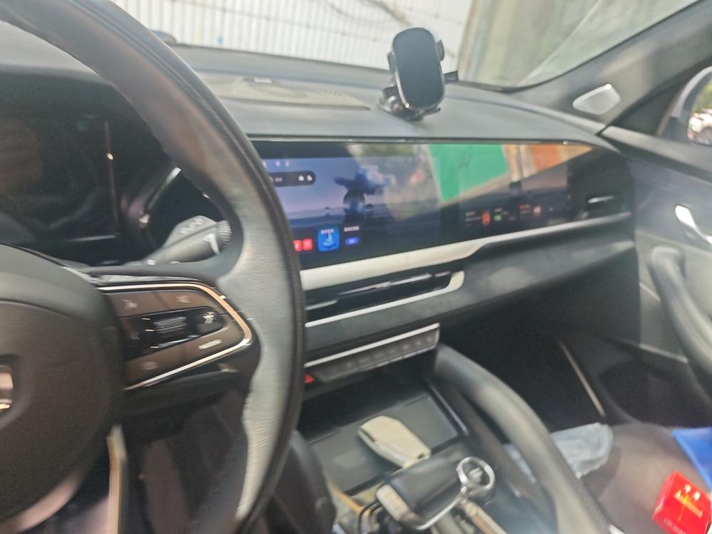 Geely Xingyue L