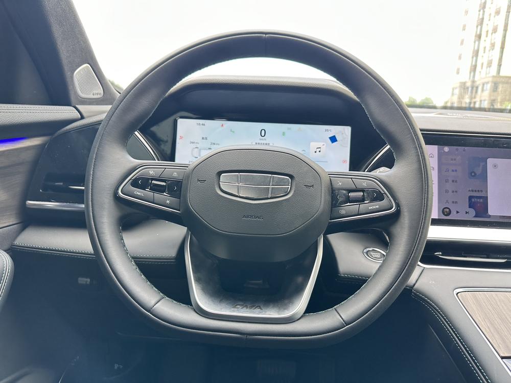 Geely Xingyue L
