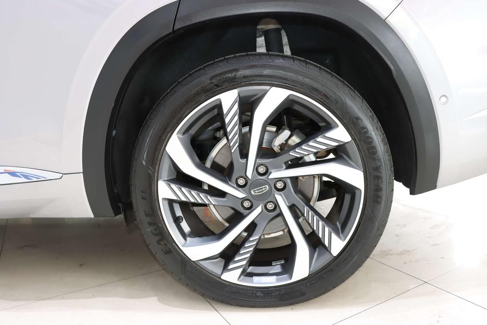 Geely Xingyue L