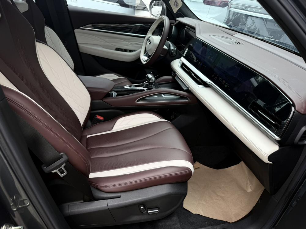 Geely Xingyue L