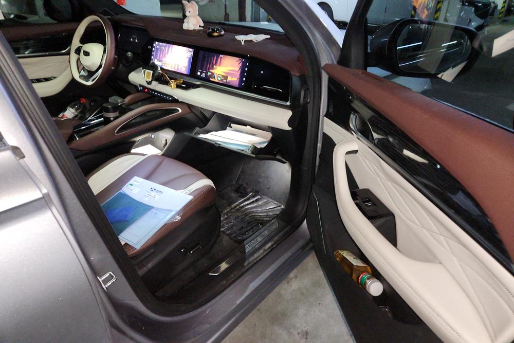 Geely Xingyue L
