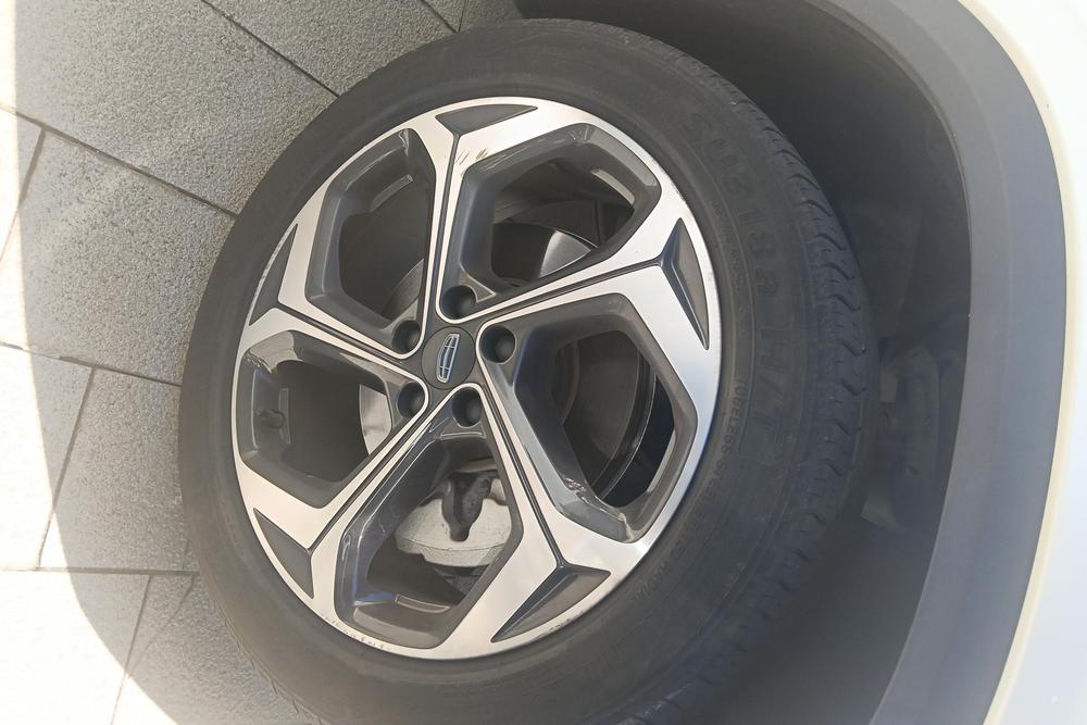 Geely Xingyue L