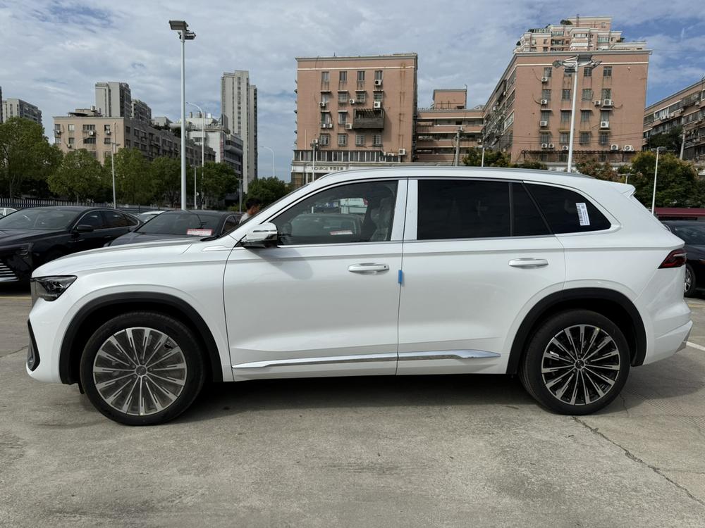 Geely Xingyue L