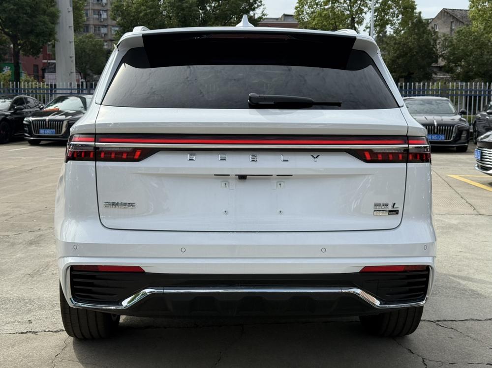 Geely Xingyue L