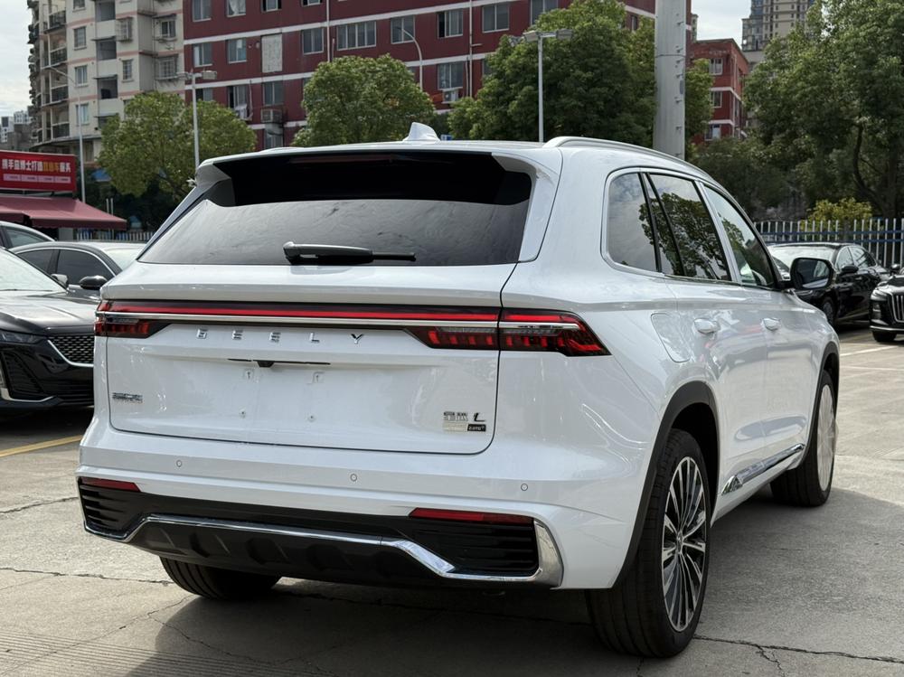 Geely Xingyue L
