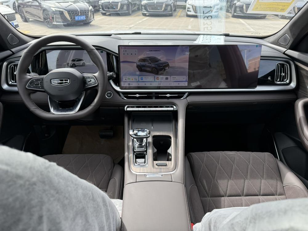 Geely Xingyue L
